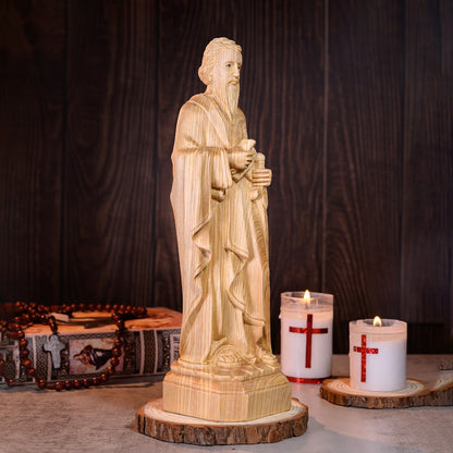 Wood statue of Saint Paul with high quality finishes