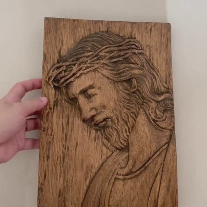 Targa murale in legno intagliato a mano raffigurante Gesù con la corona di spine - Icona religiosa